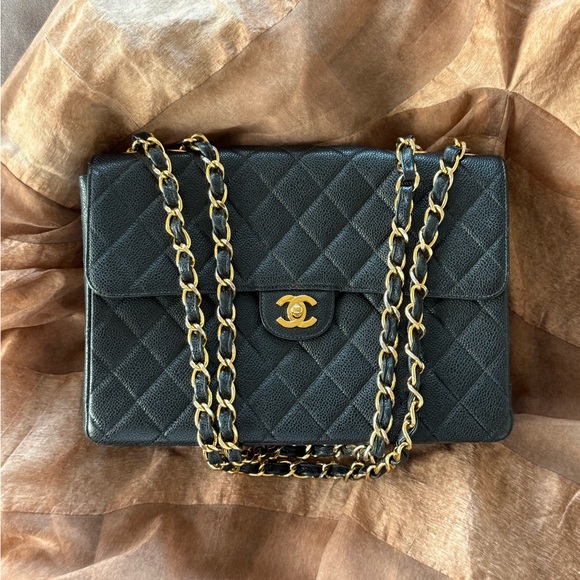 CHANEL Black Caviar Vintage Single Flap Jumbo GHW 24k plated - Picture 2 of 13